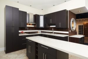 Faux-wood color Wenge on Architect cabinet doors and drawer fronts in style 2001 and edge 7.